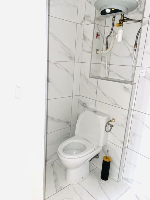 Studio Tout Equipe Au Calme Et Chaleureux Apartment Saint-Etienne  Exterior photo